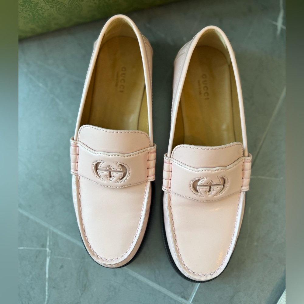 Gucci Interlocking G Perfect Pink Loafers 39 $990 - Picture 9 of 15